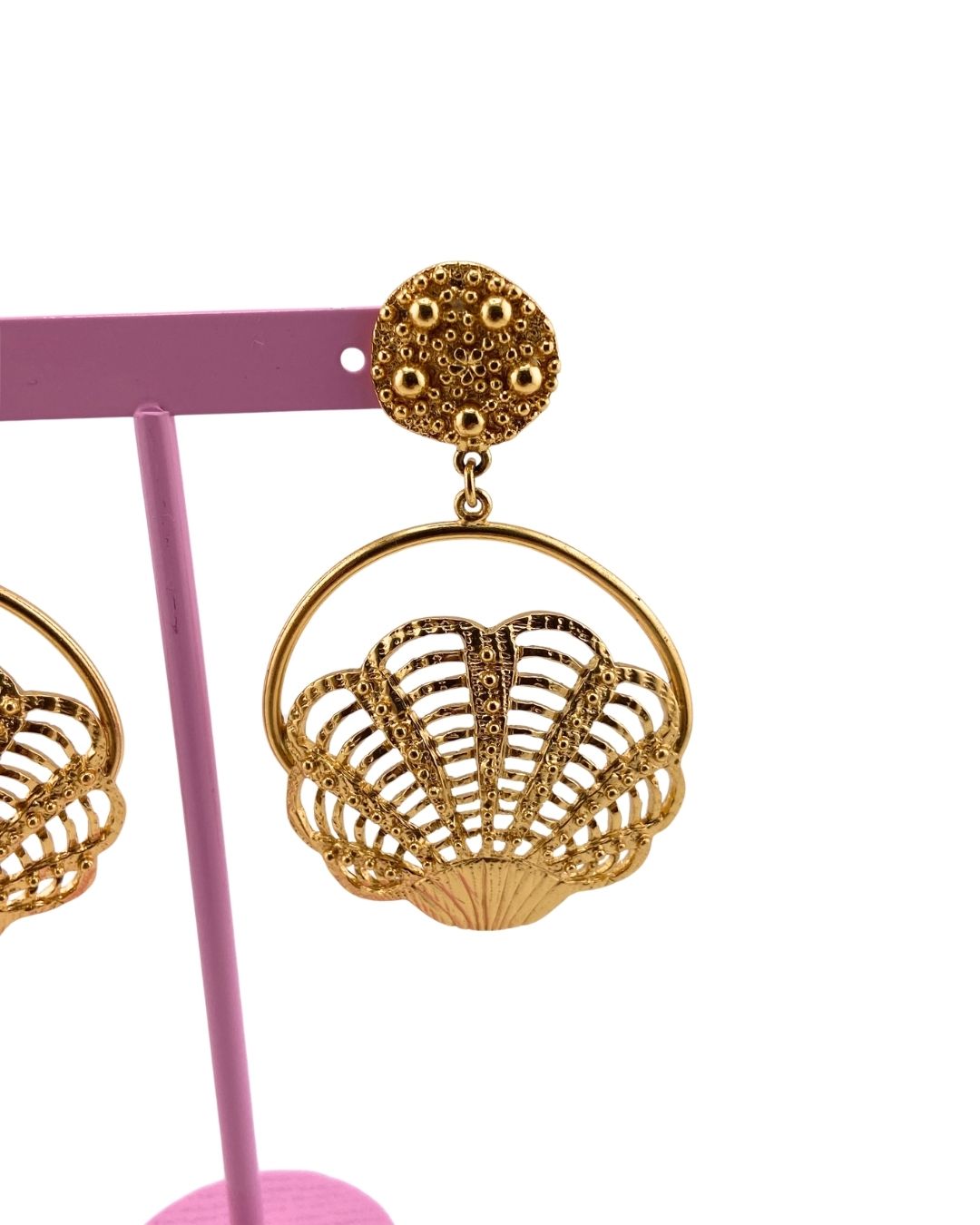 Aretes metalizados