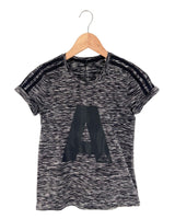 Camiseta depotiva lineas