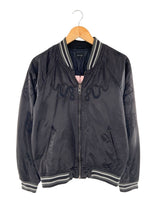Chaqueta satinada con bordado