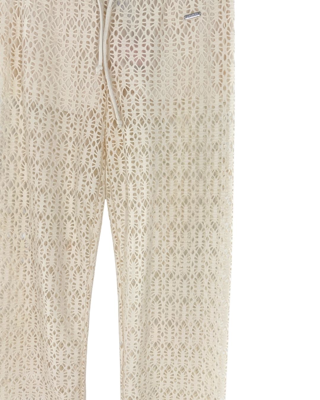 Pantalon en diseño calado
