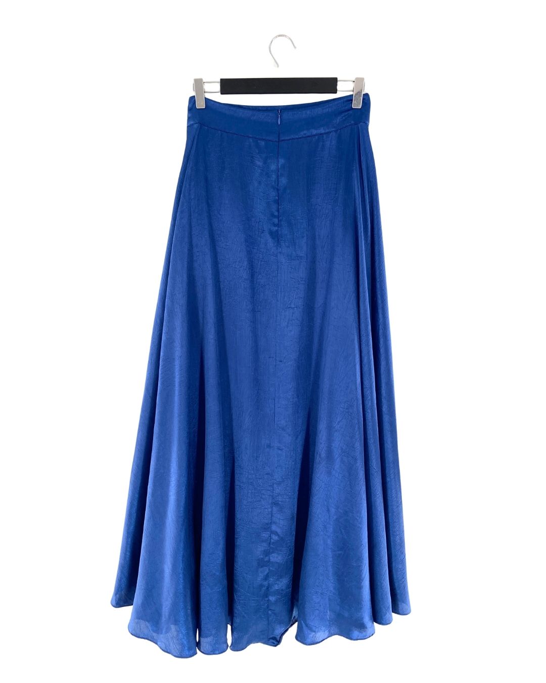 Maxi falda amplia satinada