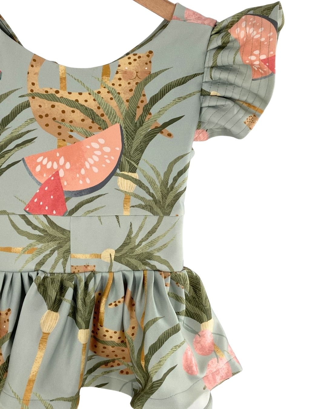 Blusa abierta en espalda