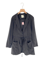 Chaqueta delgada ajustable
