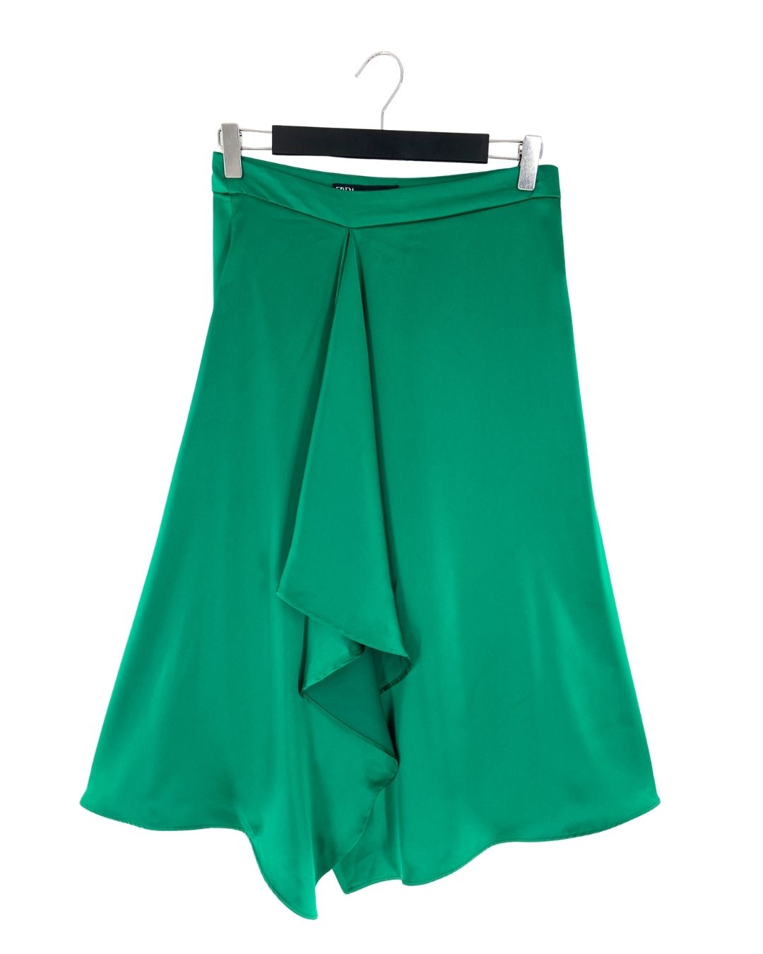 Falda midi en punta satinada