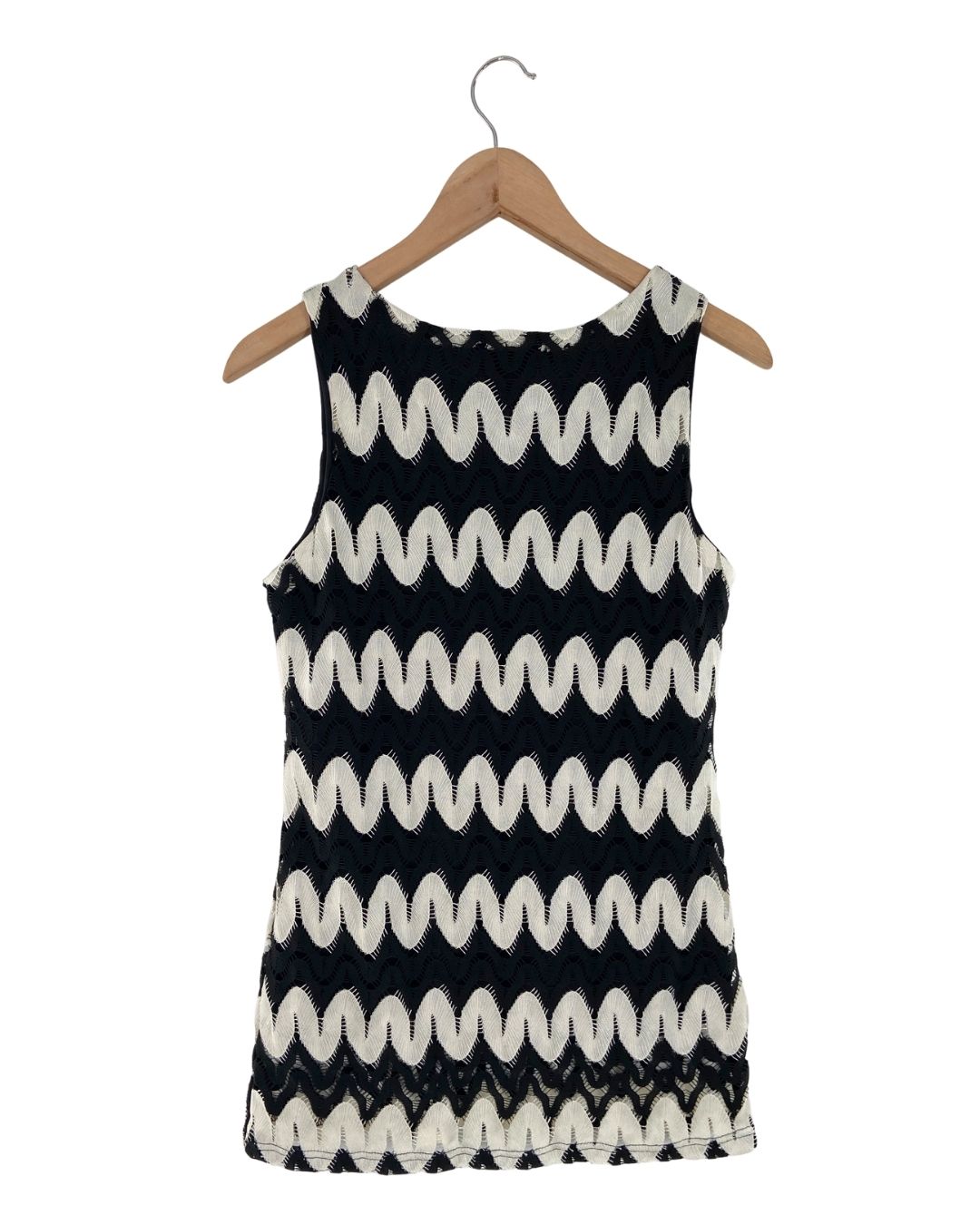 Blusa en blonda tejida