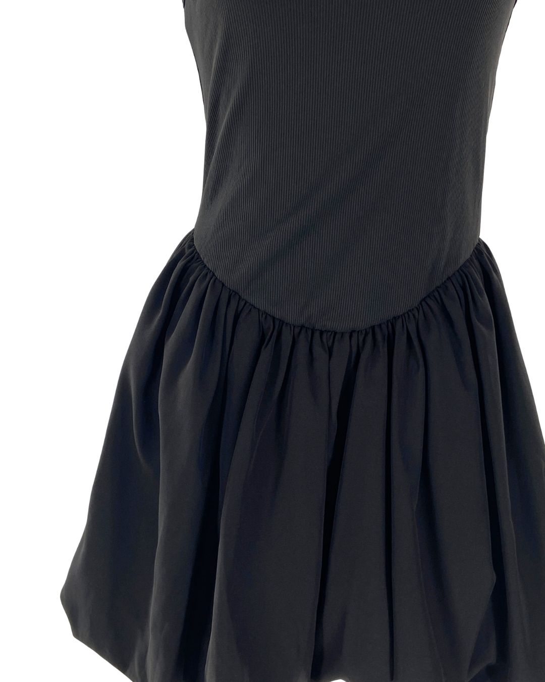 Vestido de tiras falda globo