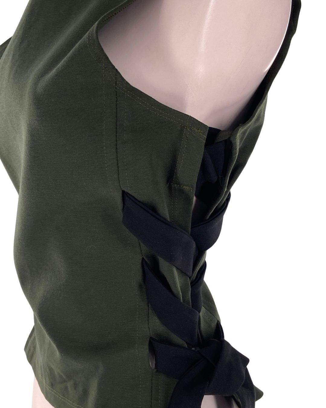 Blusa sleeveless lace up