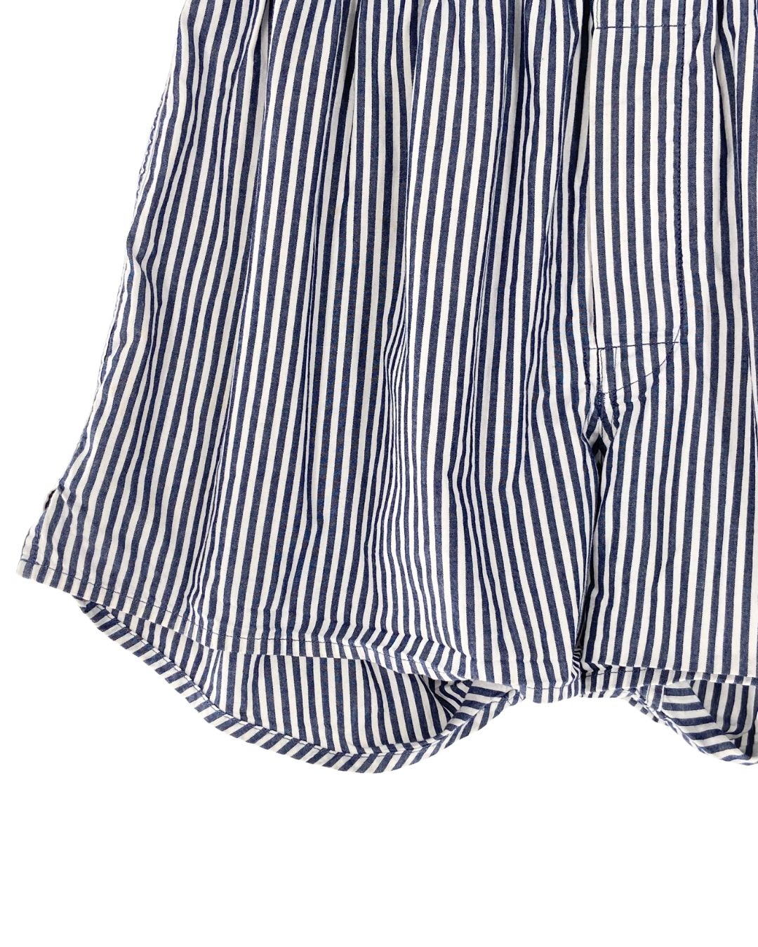 Short encauchado a rayas