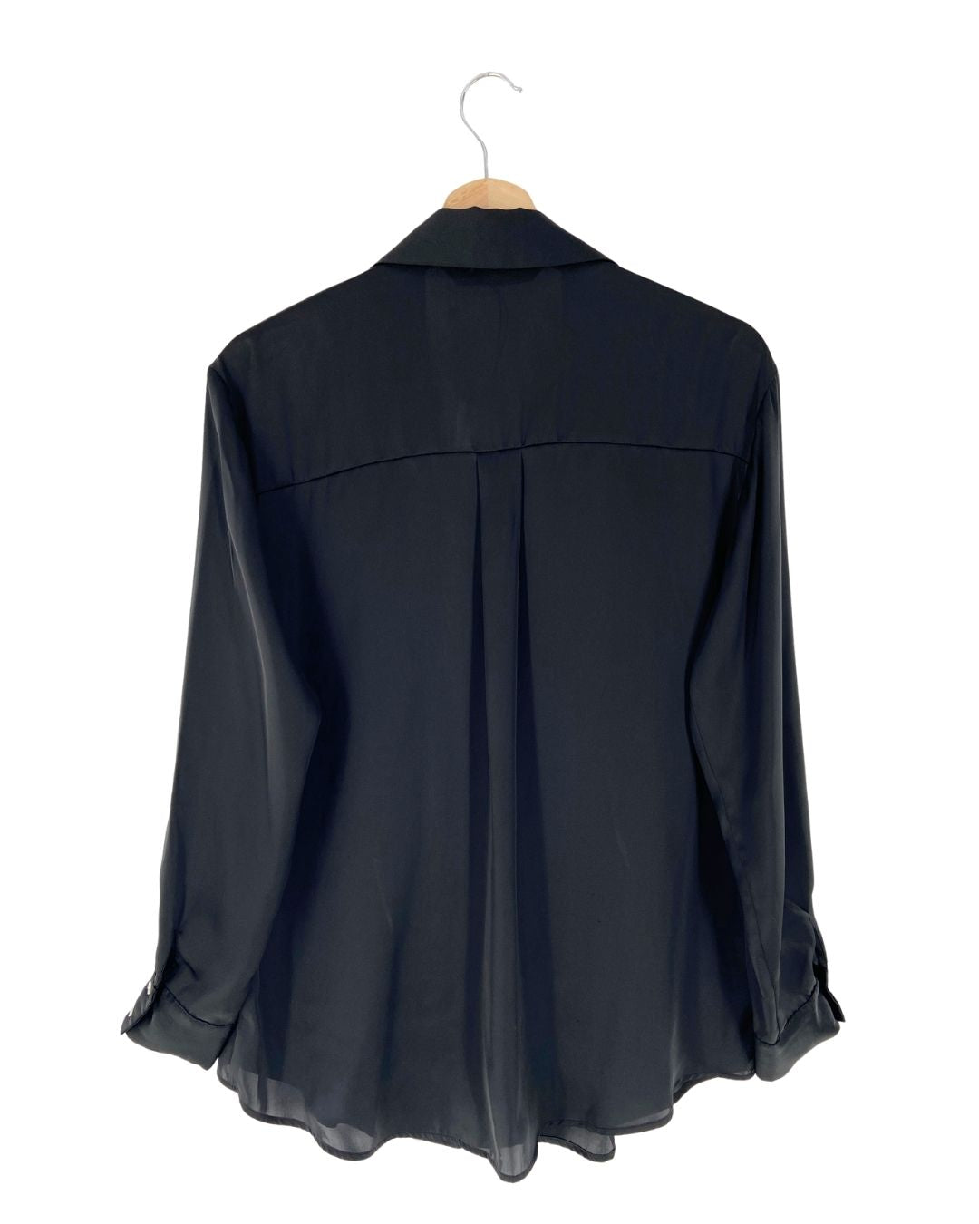 Camisa satinada traslucida