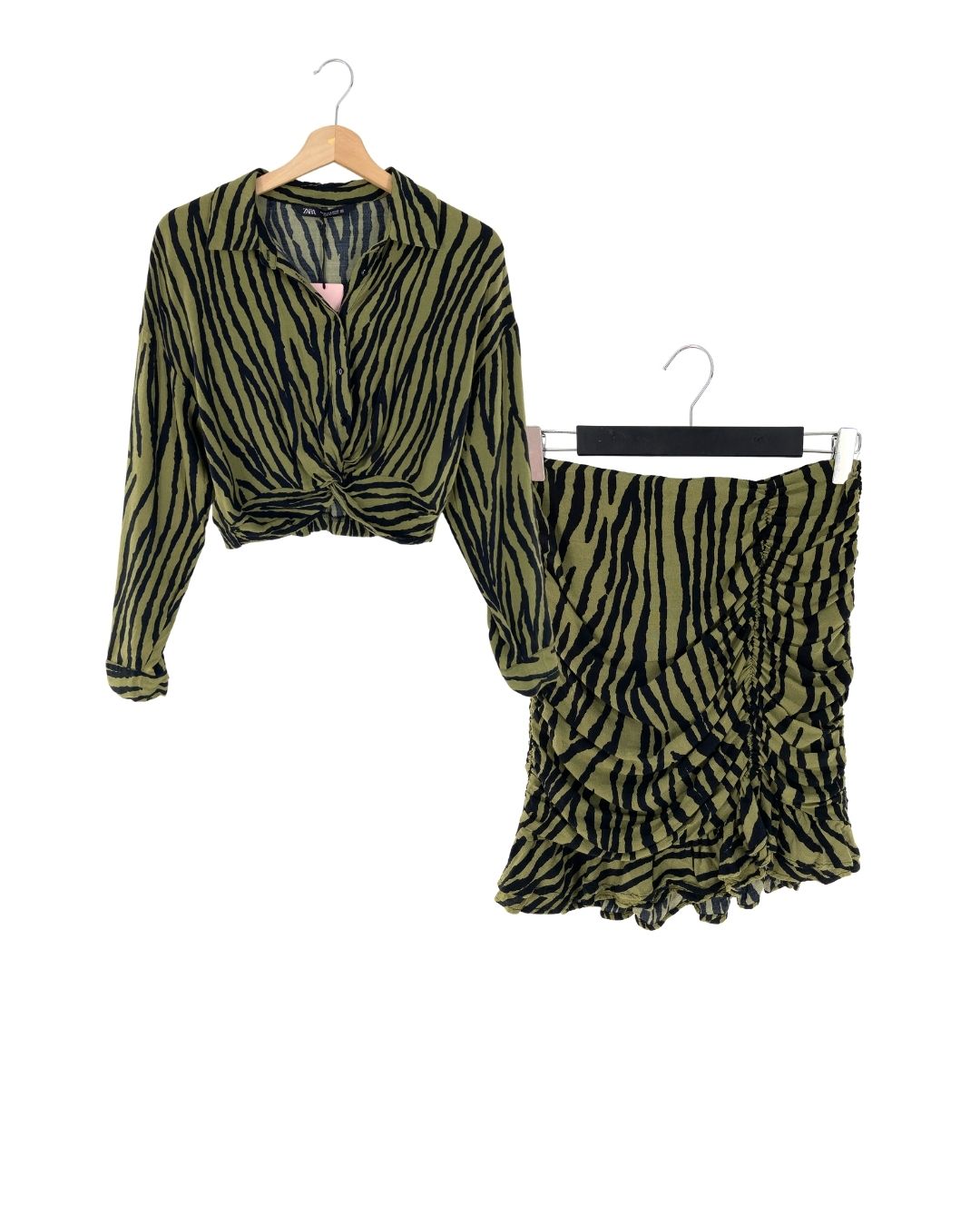 Set de blusa crop y falda