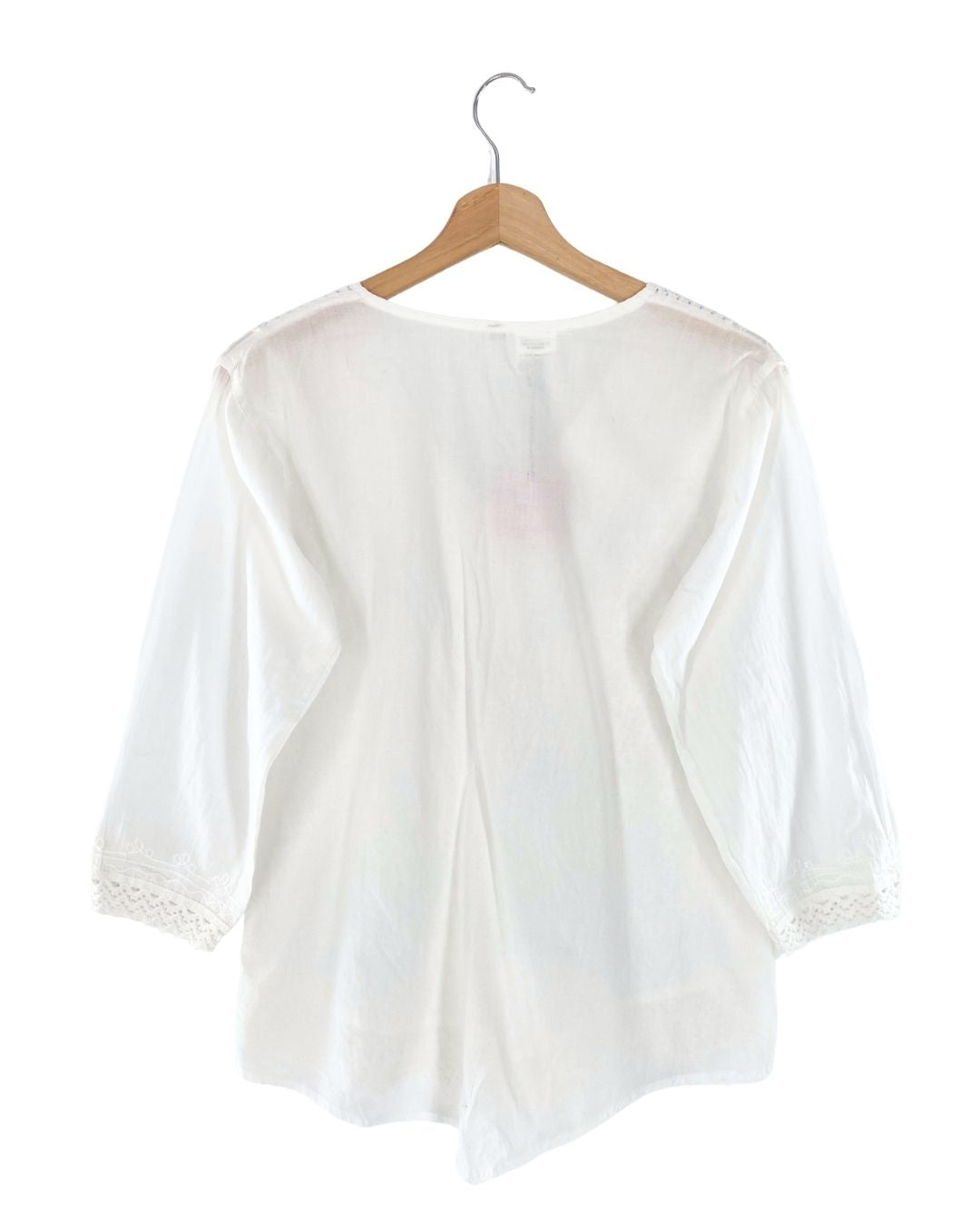Blusa bordada estilo indu