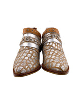 Botines en cuero de tacon