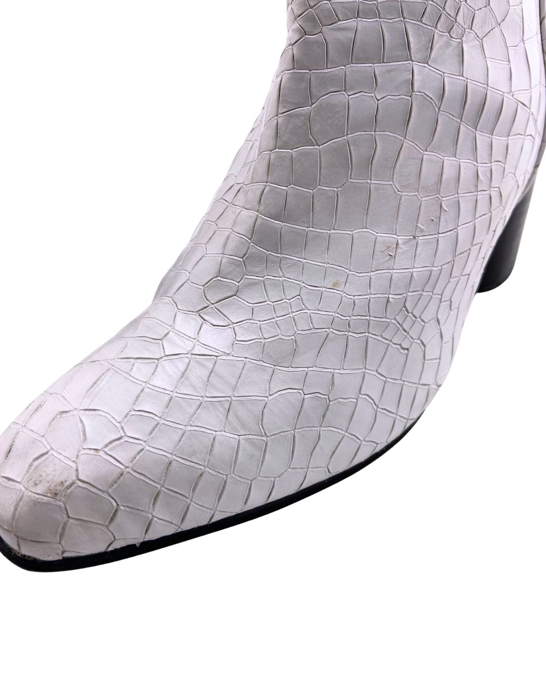 Botines en cuero con textura