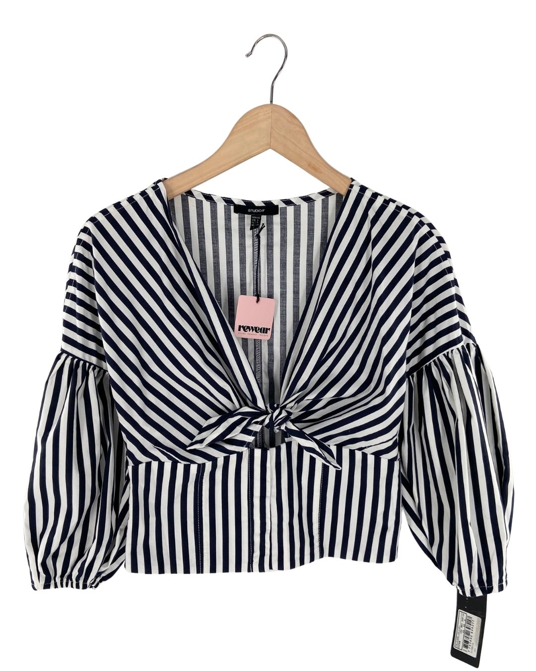 Blusa a rayas anudada