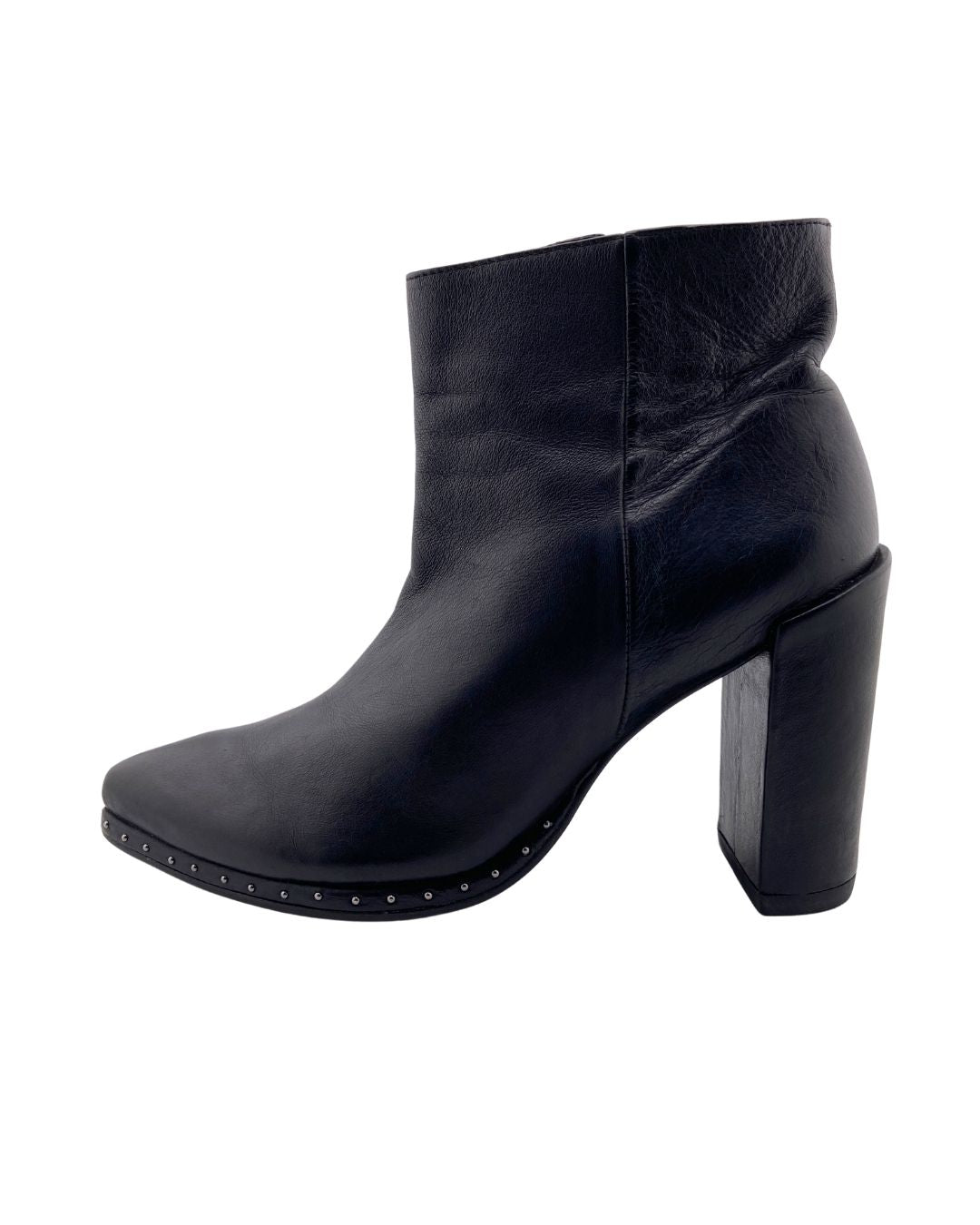 Botines de tacon en cuero