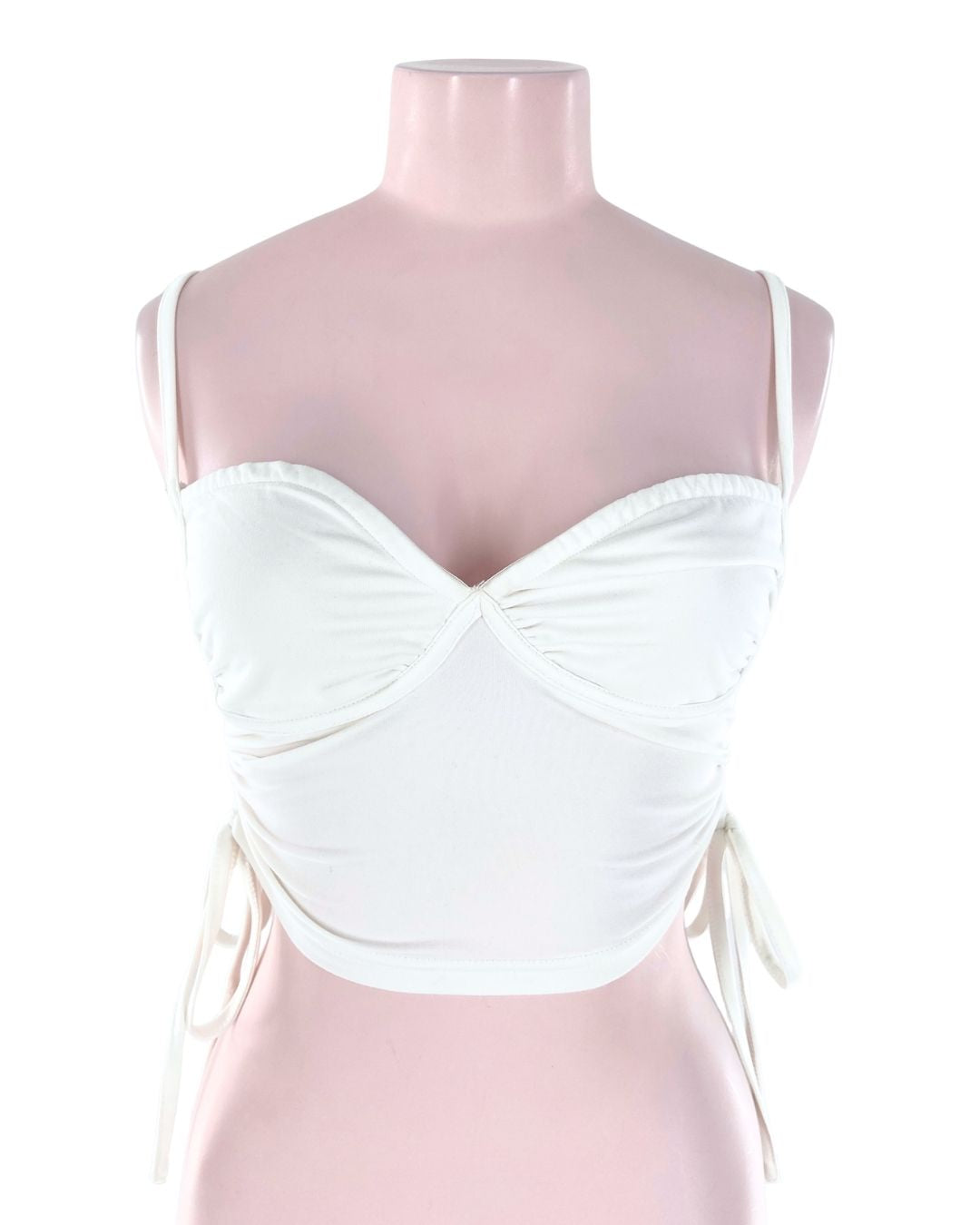 Crop top anudado en laterales