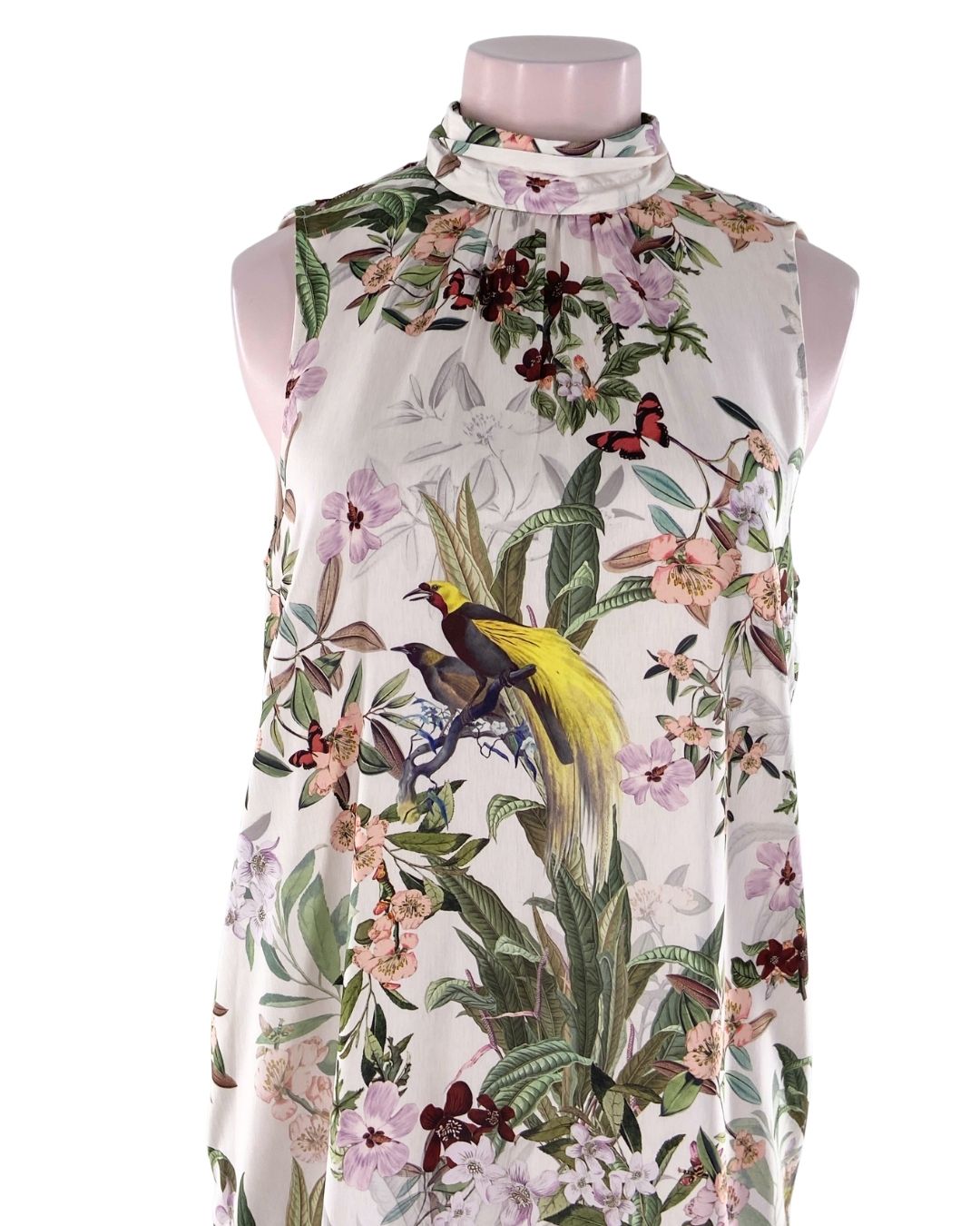Vestido midi anudado en cuello