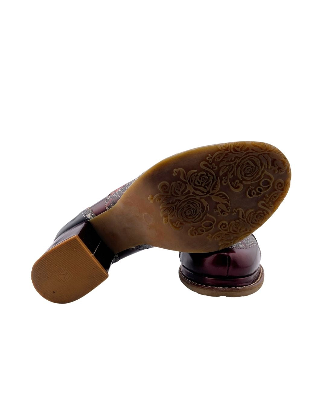Mocasines de tacon en charol