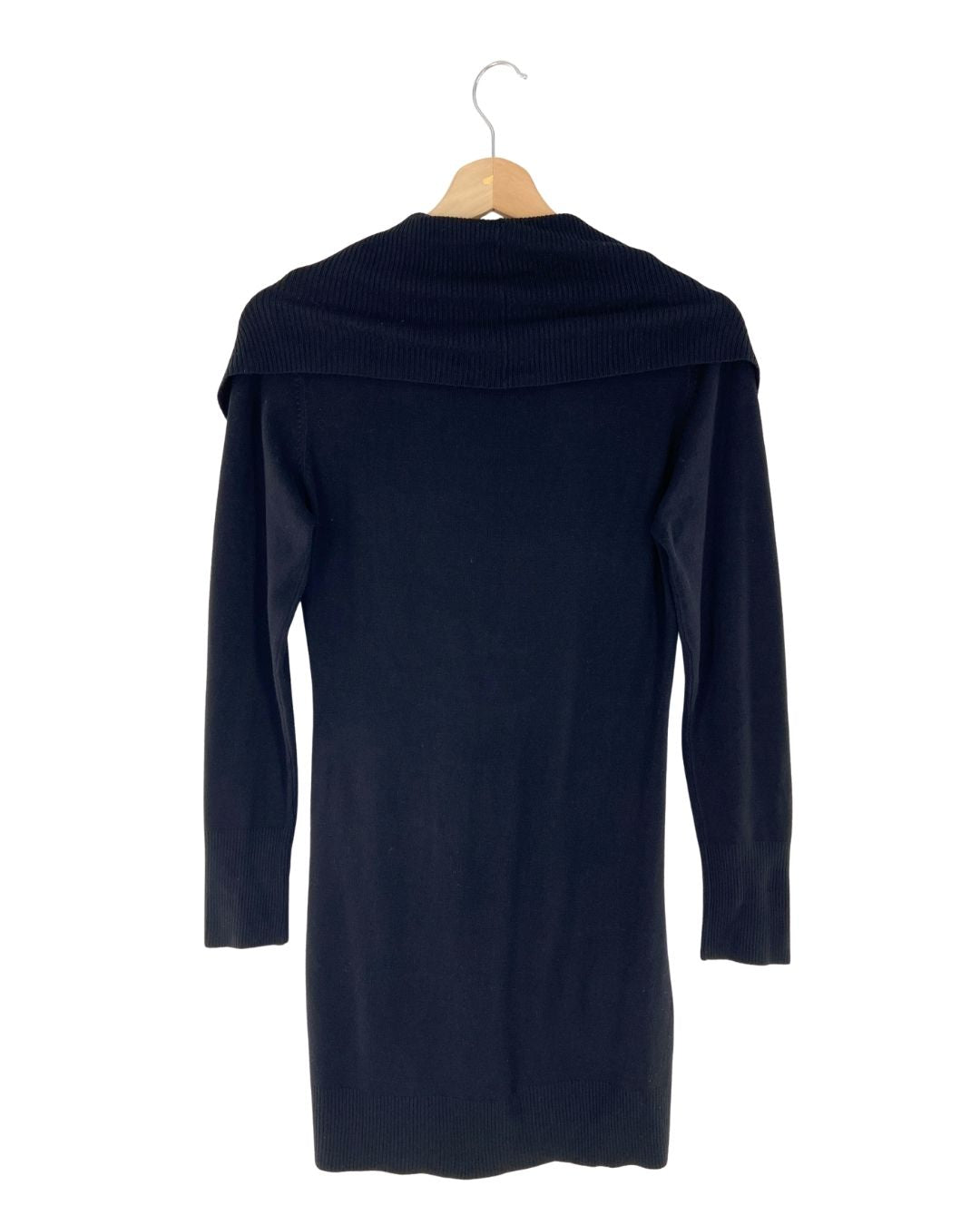 Vestido tejido cuello amplio
