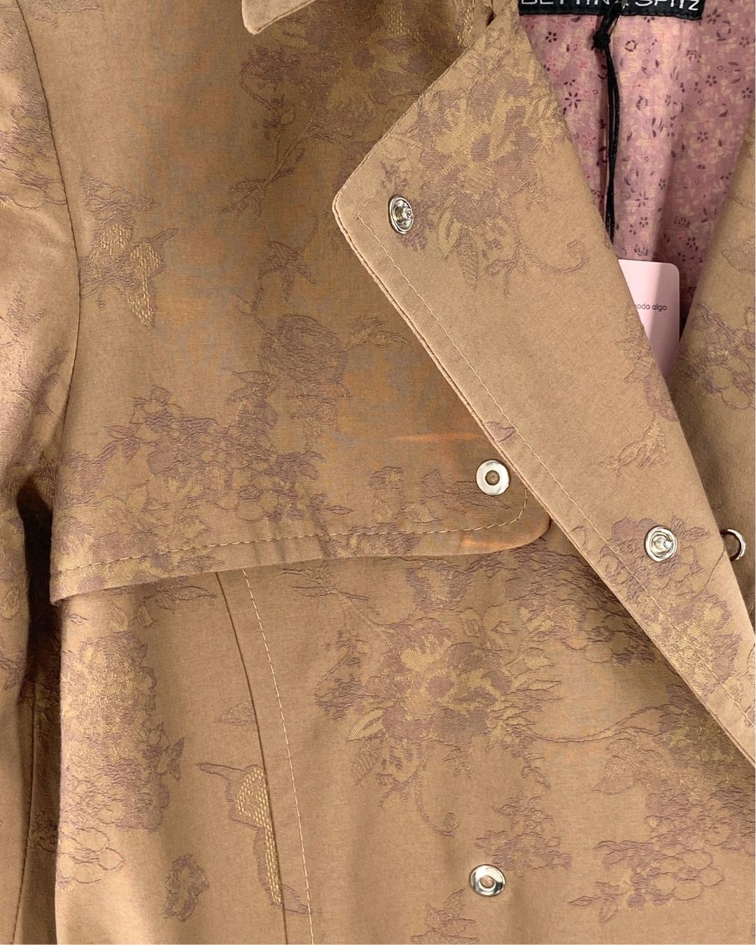 Chaqueta abotonada diseño