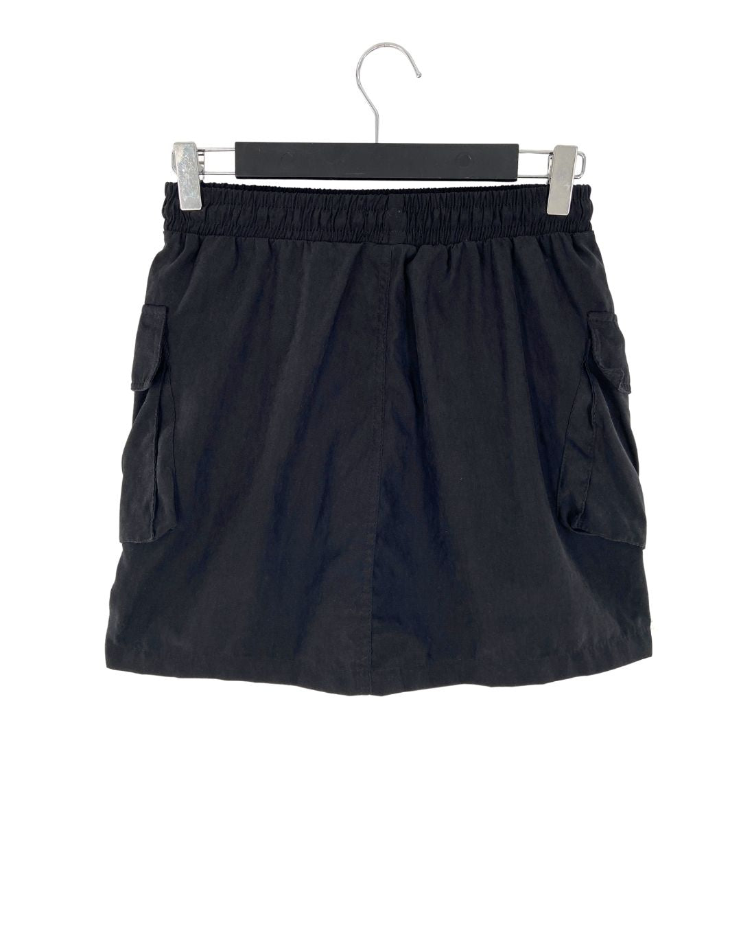 Falda mini cargo encauchada