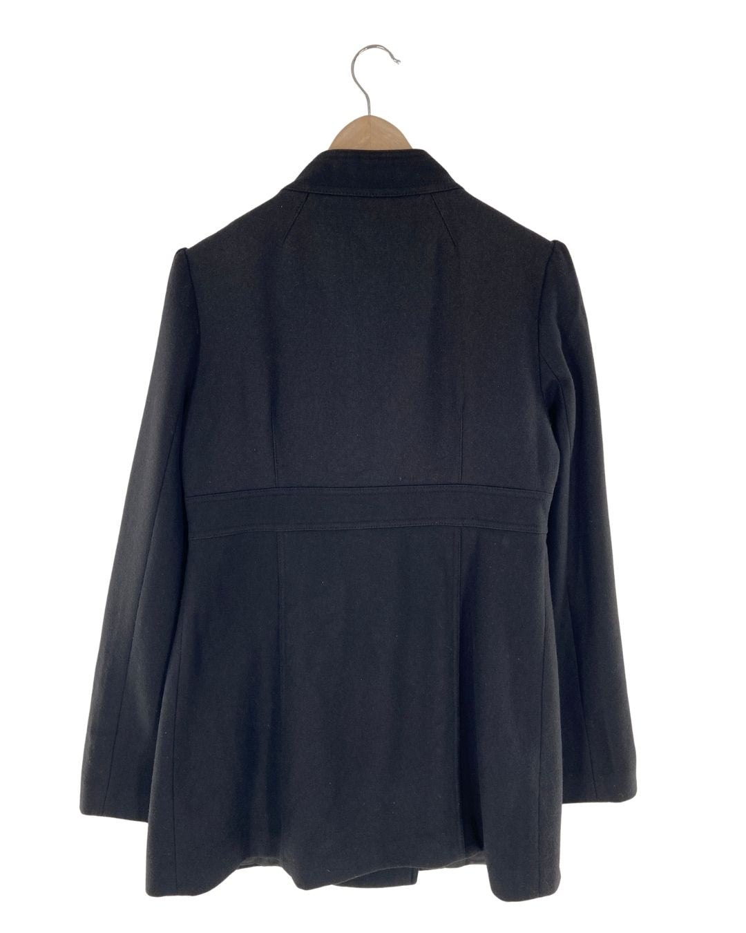Chaqueta abotonada en paño