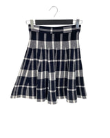 Falda mini tejida con diseño