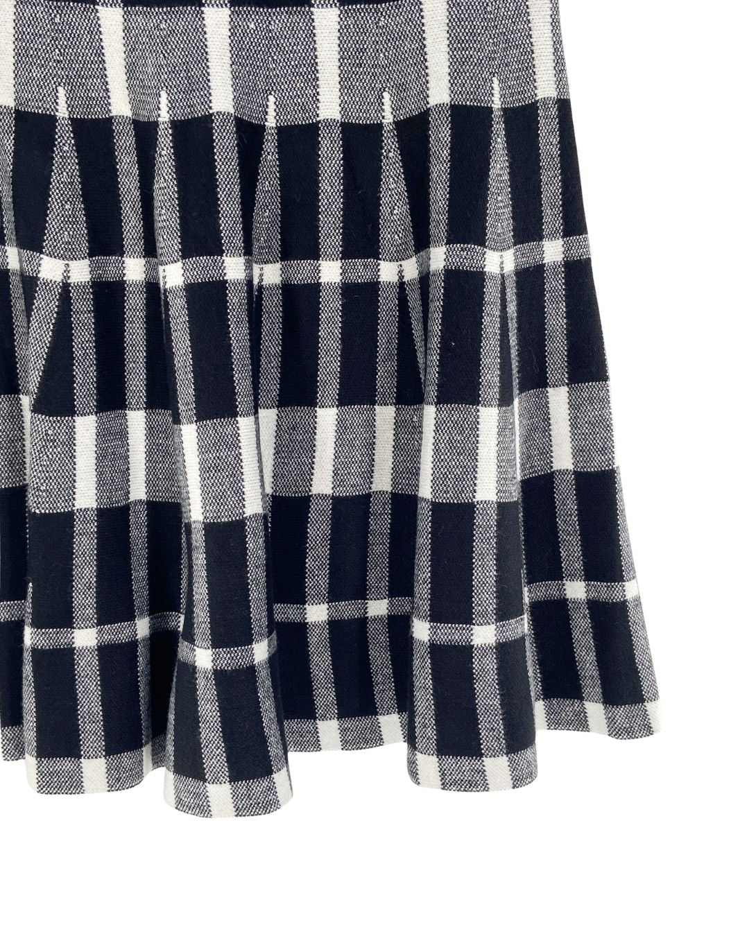 Falda mini tejida con diseño