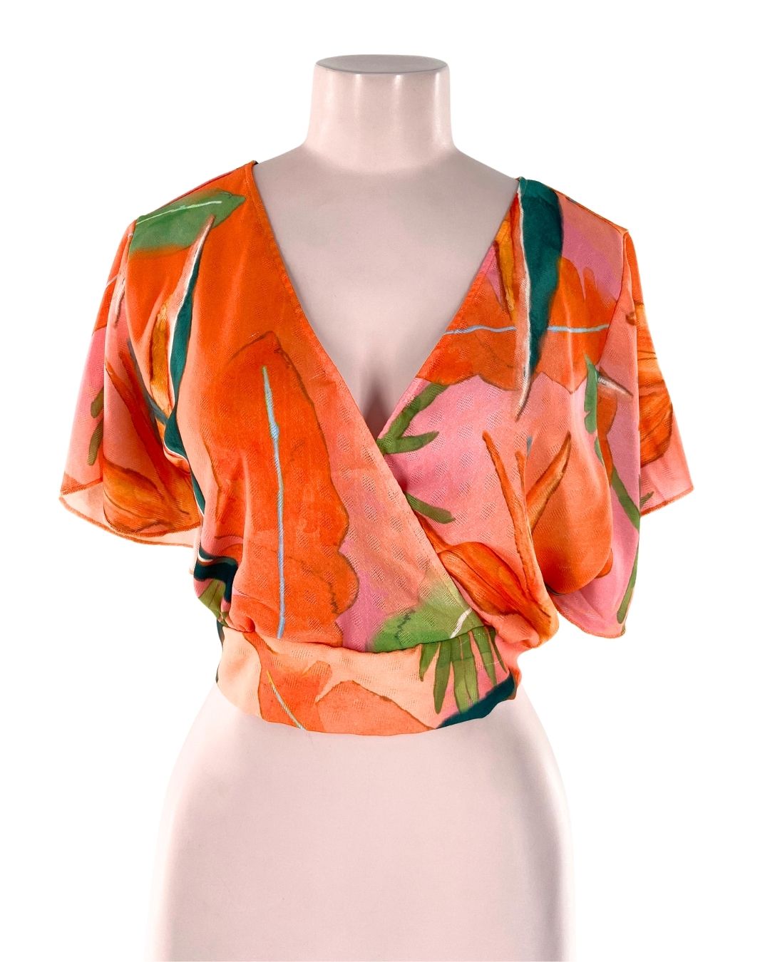 Blusa anudada en espalda
