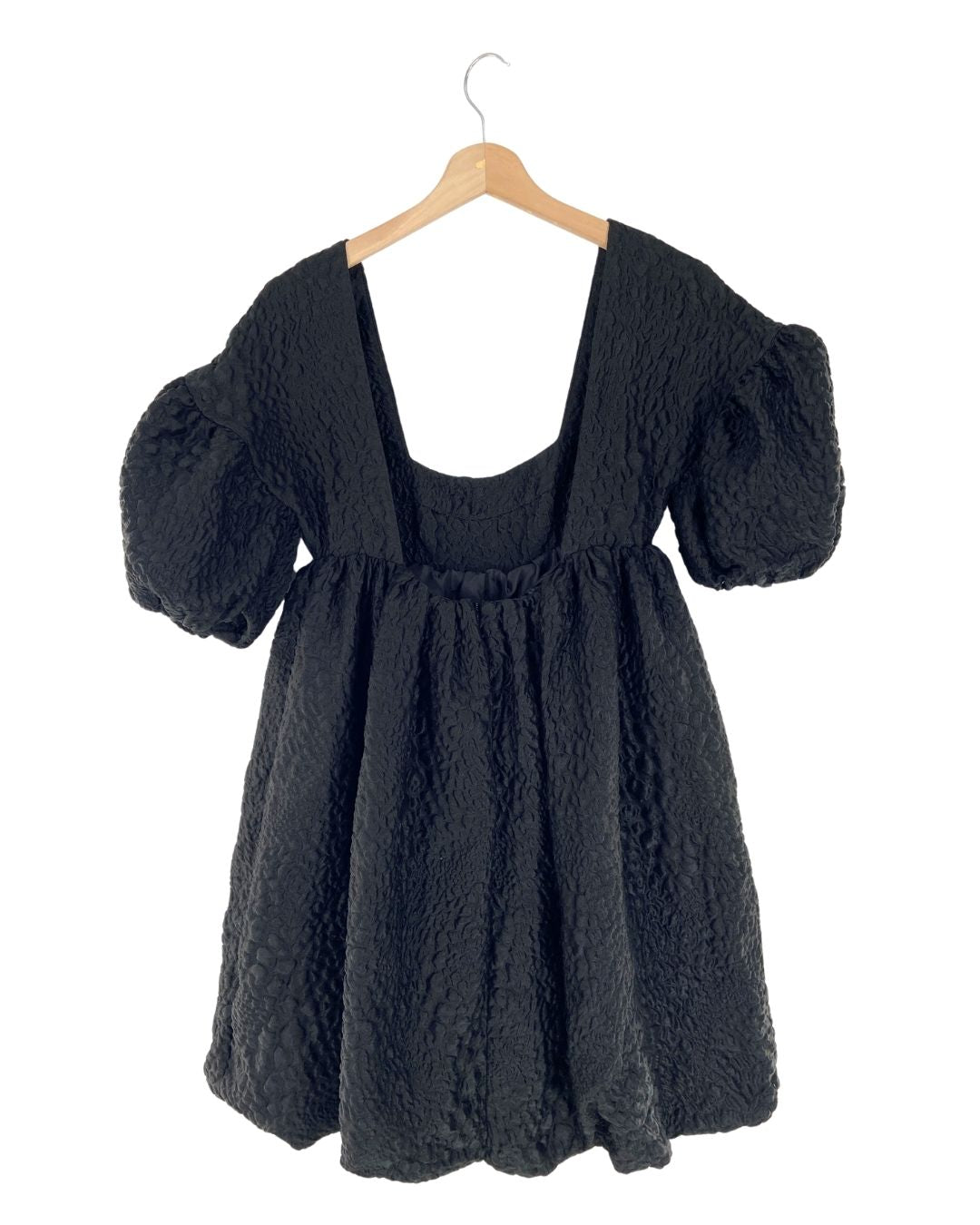 Vestido mini globo con textura