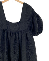 Vestido mini globo con textura