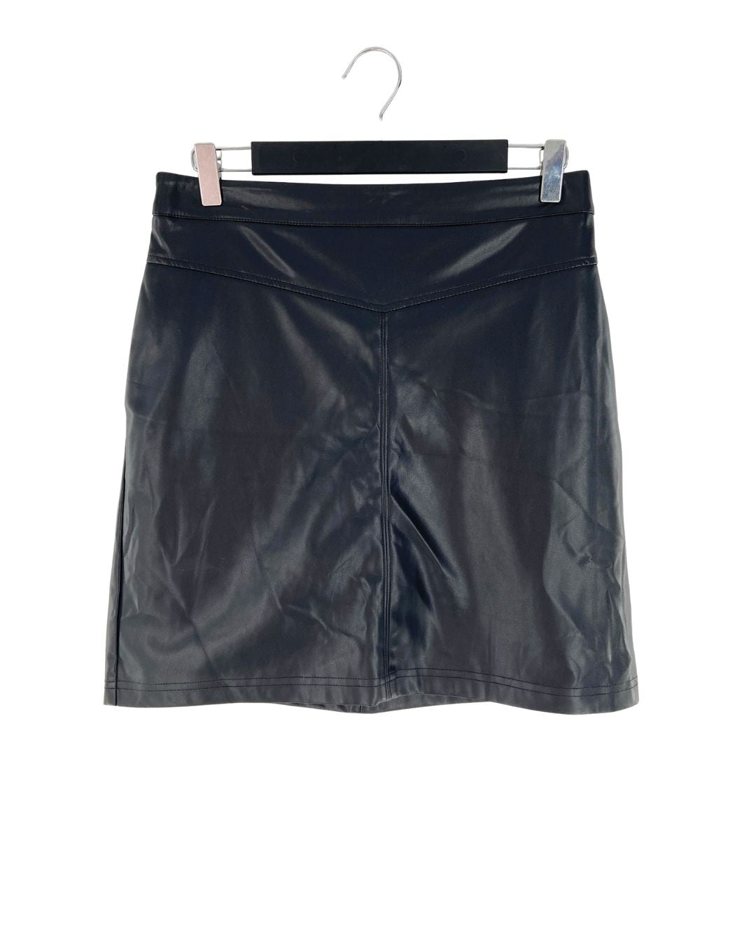Falda midi efecto piel