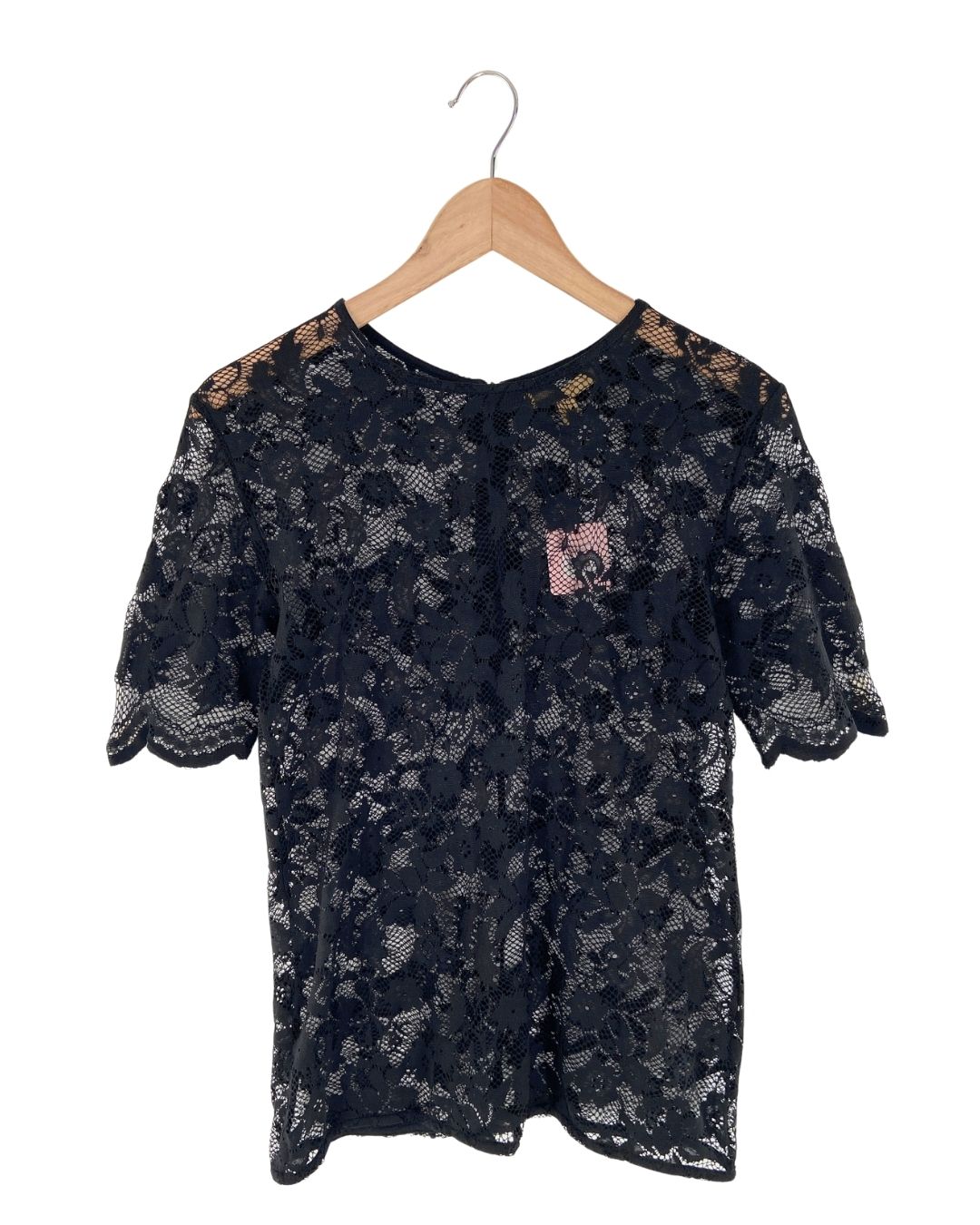 Blusa manga corta en blonda