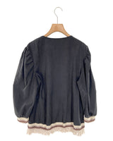Chaqueta abierta con borlas