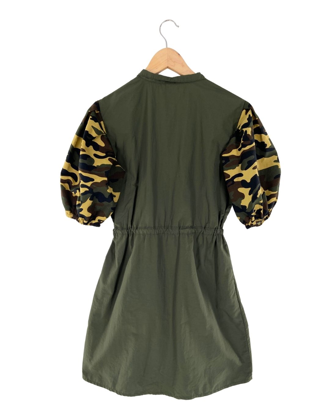 Vestido mini con detalles