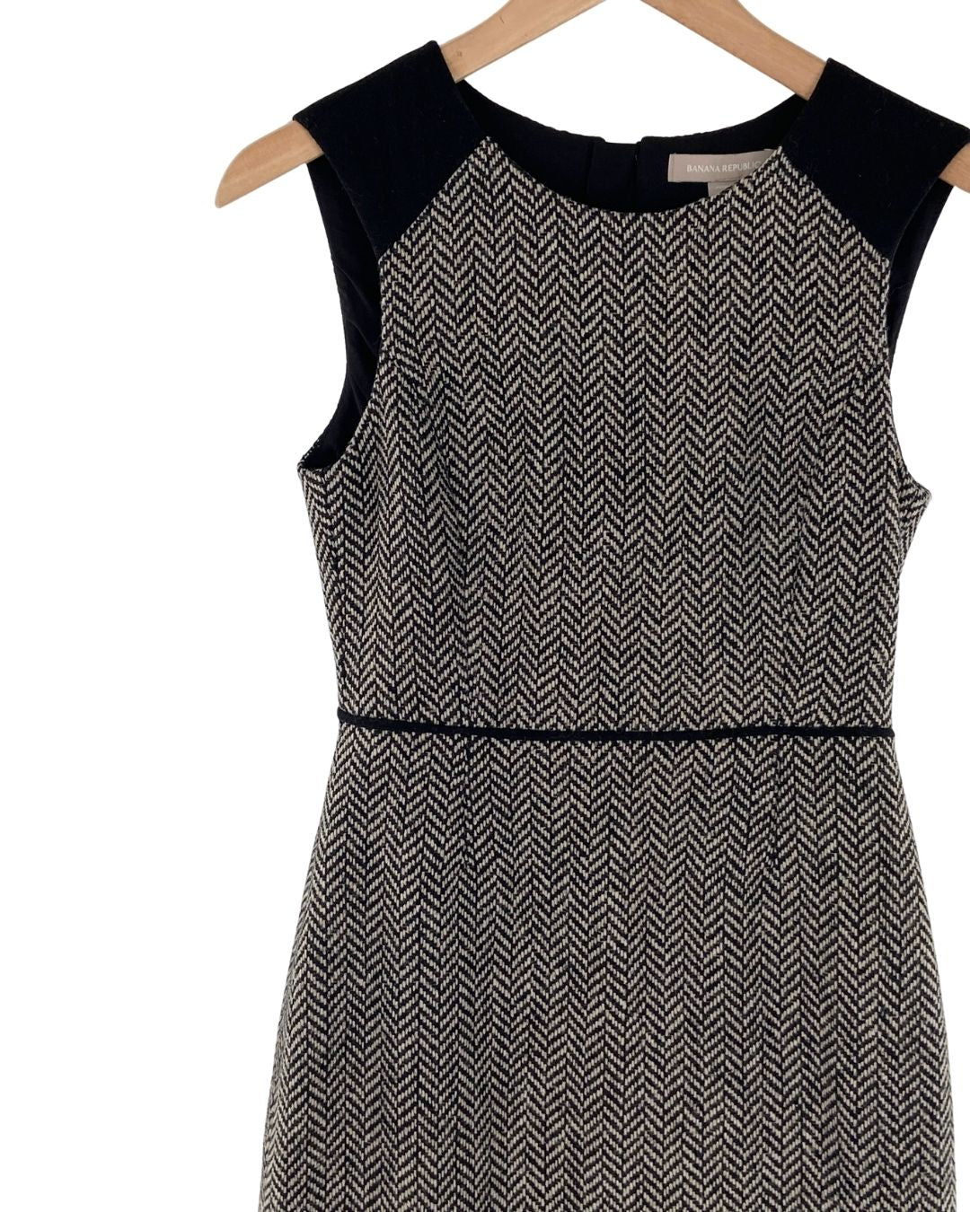 Vestido midi con en diseño