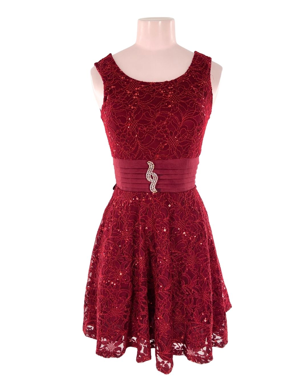 Vestido midi en encaje floral