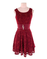 Vestido midi en encaje floral