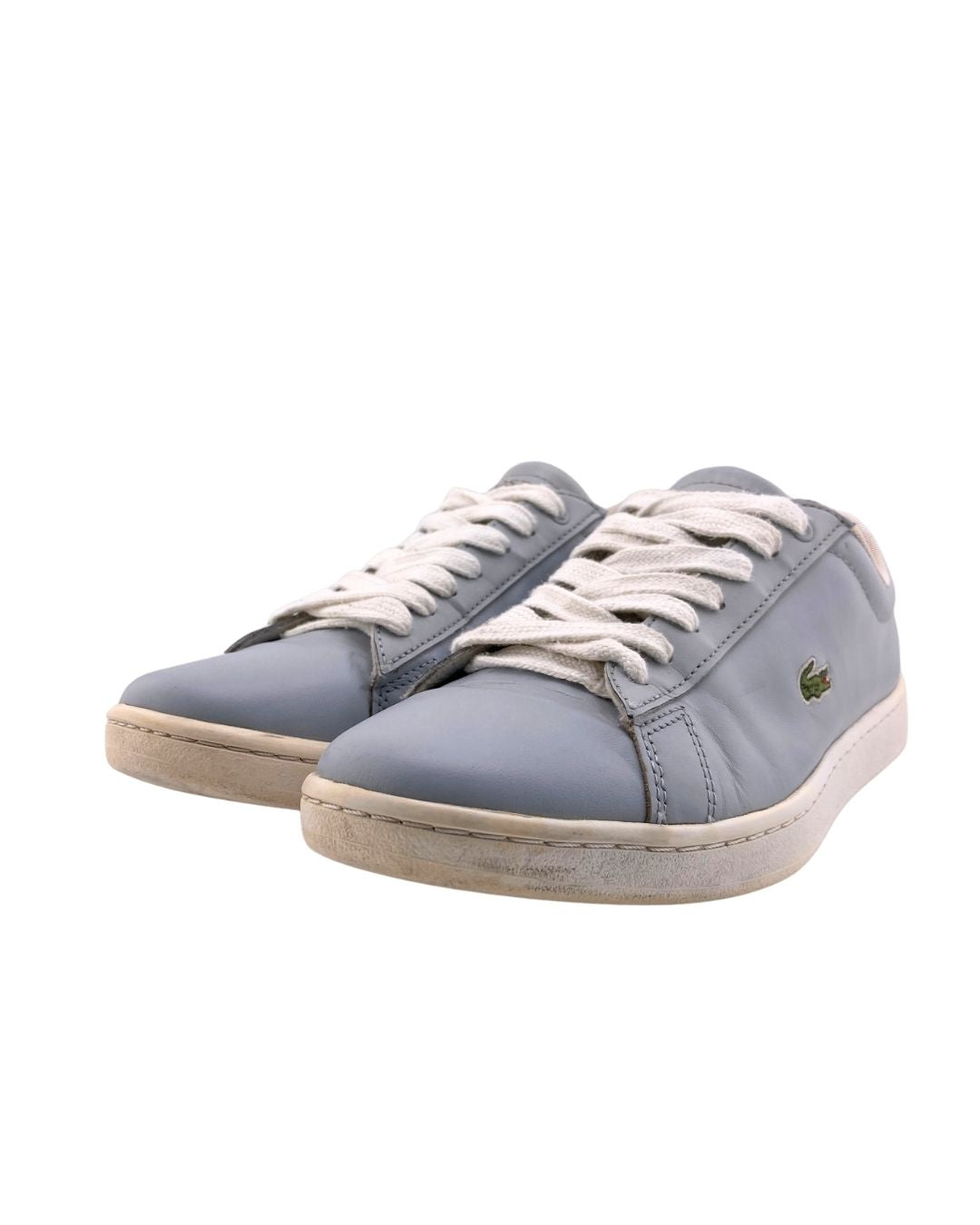 Tenis clasicos con cordones