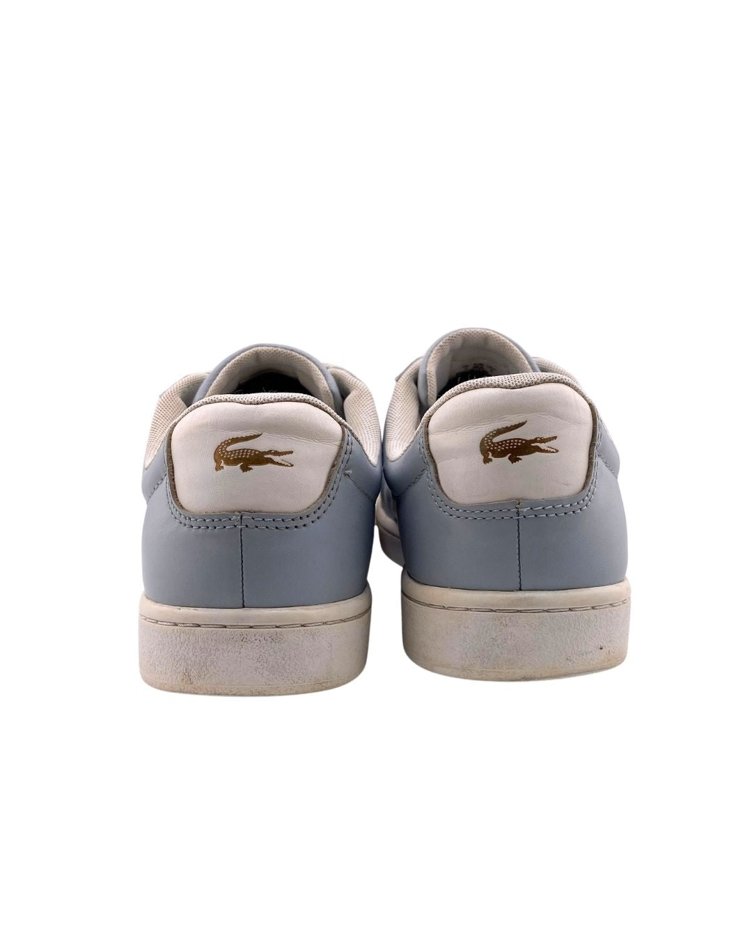 Tenis clasicos con cordones