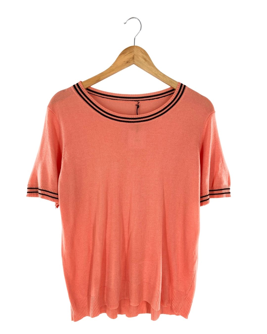 Camiseta tejida lineas en cuel