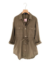 Chaqueta delgada ajustable