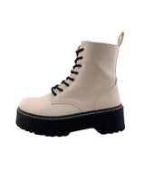 Botas con cordones