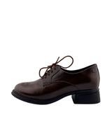 Oxford en cuero con cordones