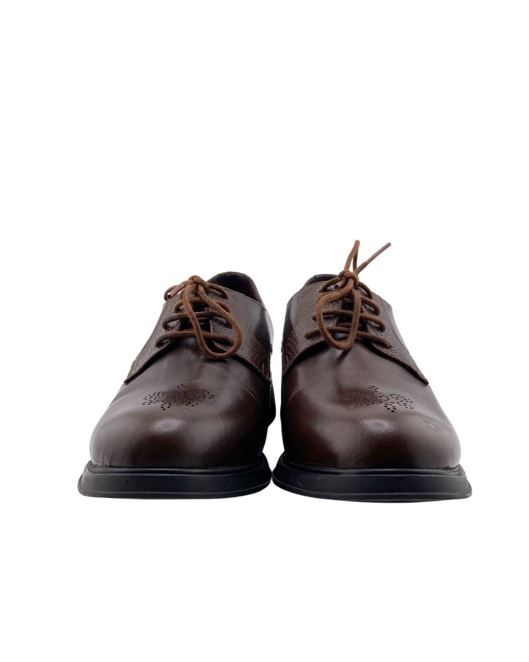 Oxford en cuero con cordones