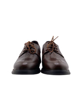 Oxford en cuero con cordones