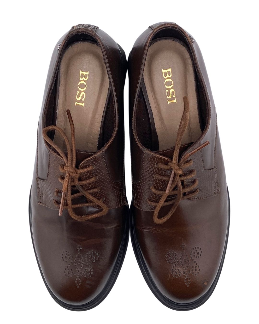 Oxford en cuero con cordones