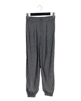 Pantalon a rayas encauchado