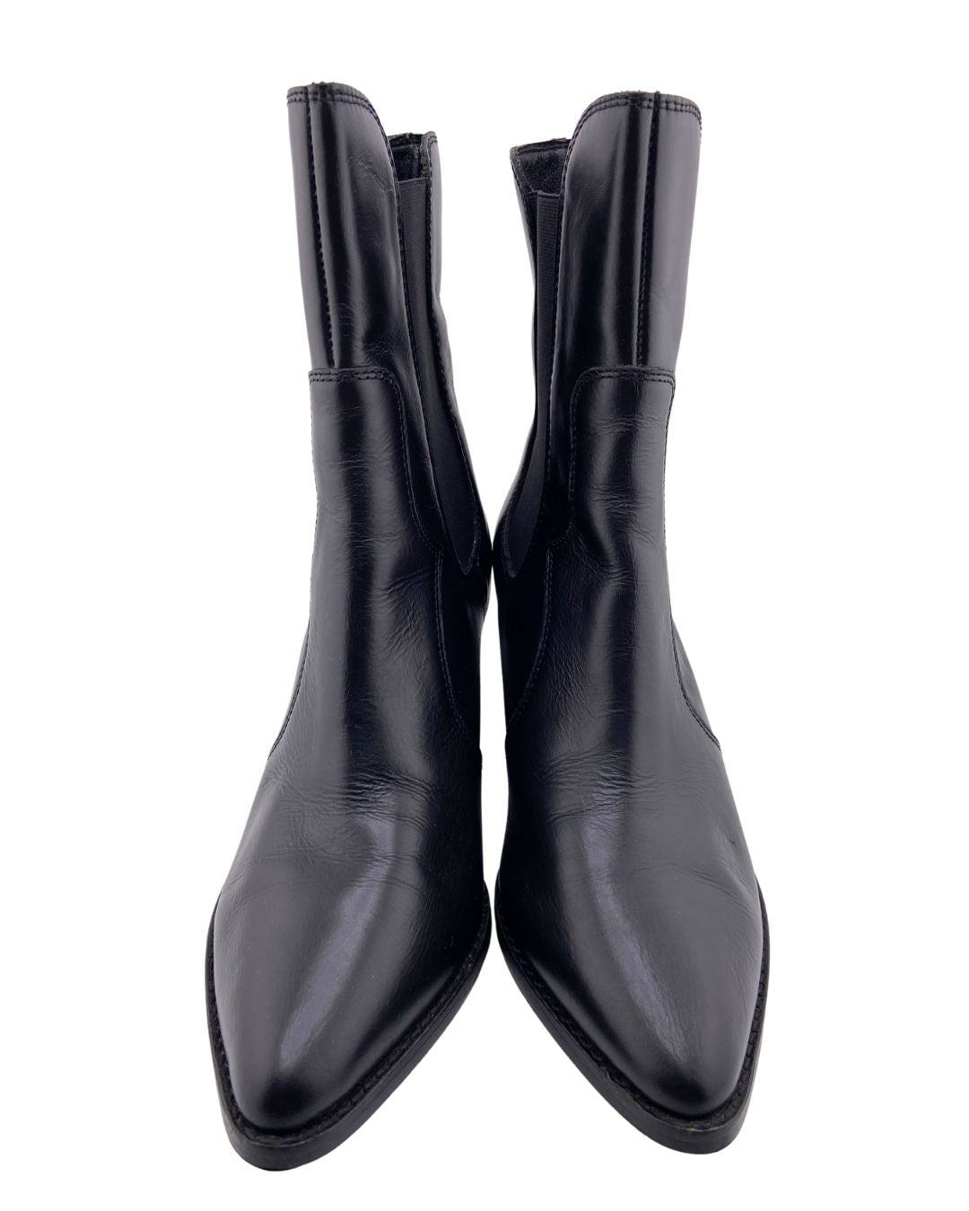 Botines de cuero en punta