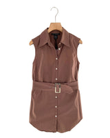 Camisa sleeveless con cinturon